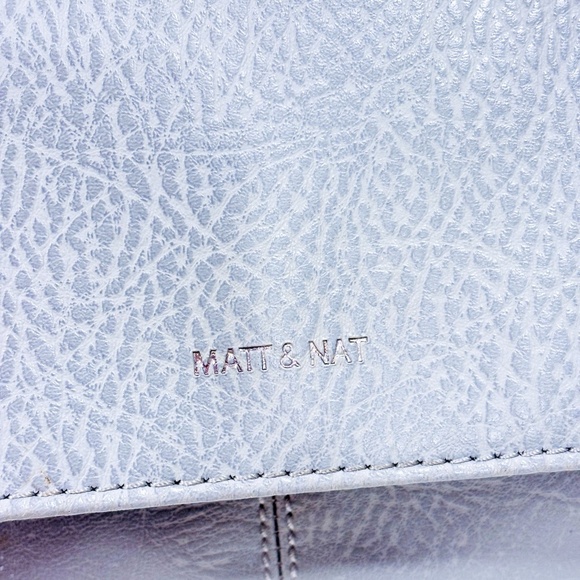 MATT & NAT Grey leather shoulder bag - Picture 6 of 8